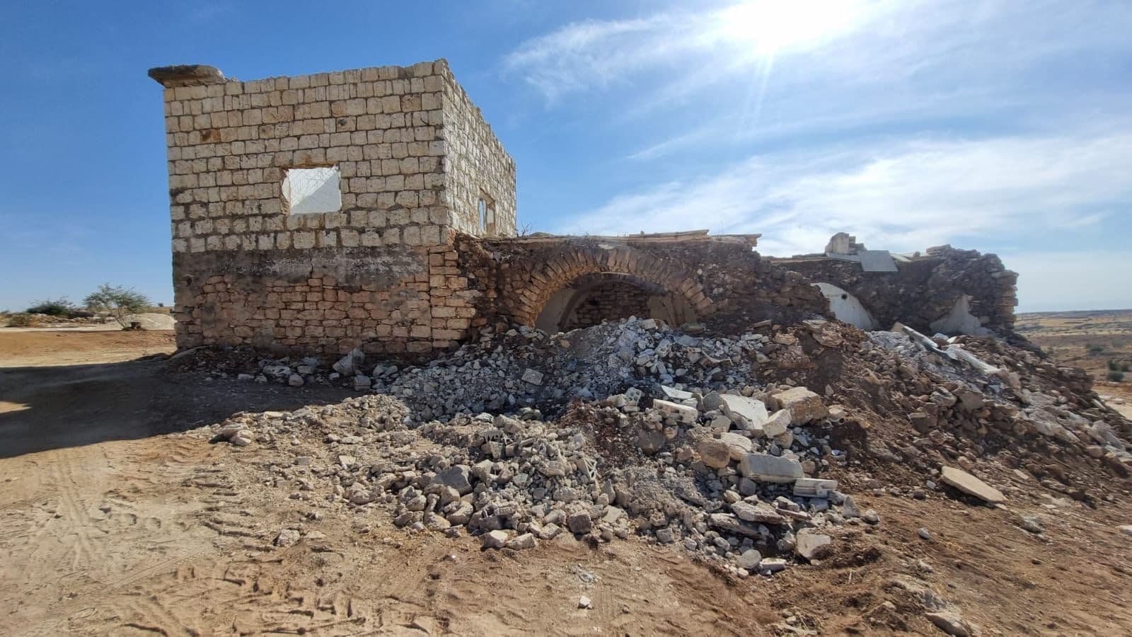 موقع إعادة البناء في شمال غرب سوريا